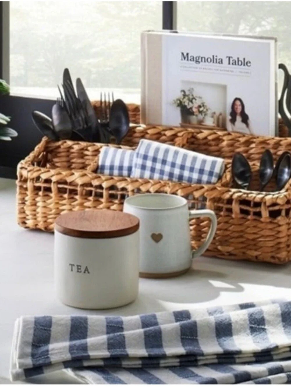Hearth & Hand Magnolia 16oz Stoneware Tea Canister with Wood Lid Cream/Brown
